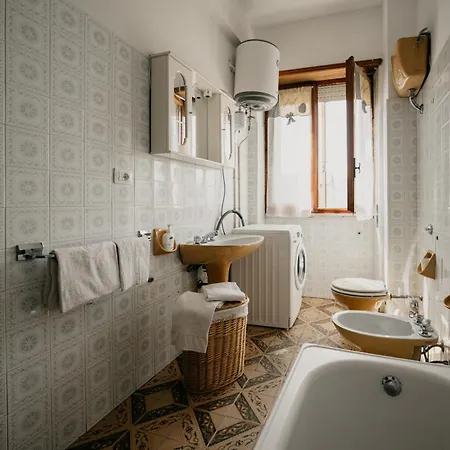 La Casa Di Maina Дом отдыха *